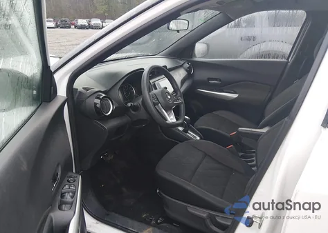 2020 Nissan Kicks Sv Xtronic Cvt из США, поврежденный, VIN 3N1CP5CVXLL526515